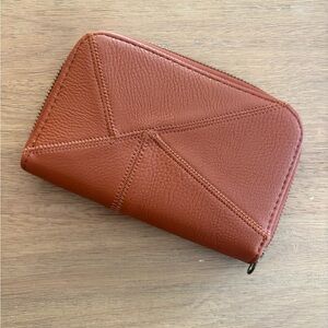 Universal‎ Thread Brown Leather Wallet